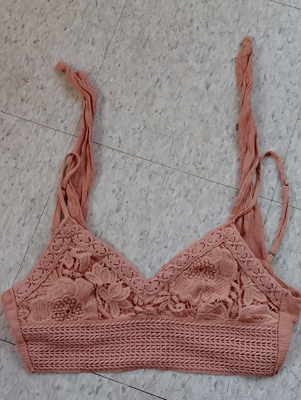 Aeropostale Crocheted Bralette in Peach Or Dusty Pink Size XS Crop Top . - Picture 8 of 12